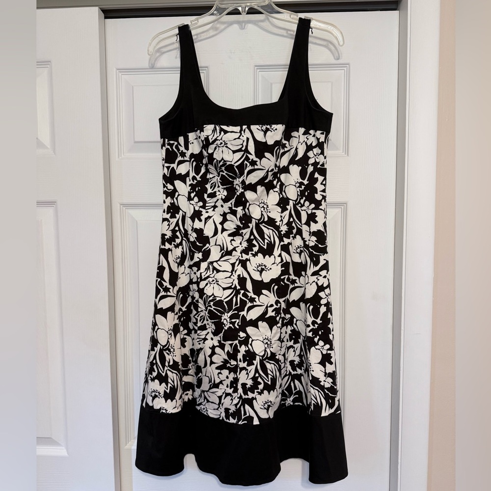 Chaps Black and White Floral Dress - Size 10